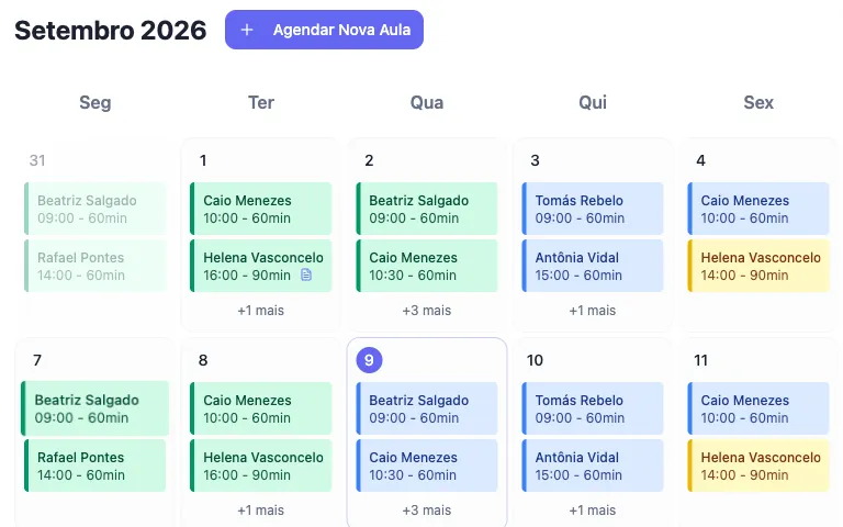 Agenda do mês no Aulency, com as aulas da semana em cores por situação: concluída, confirmada ou pendente.